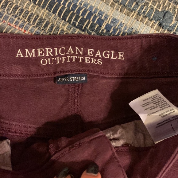 American eagle maroon shorts - Picture 2 of 2